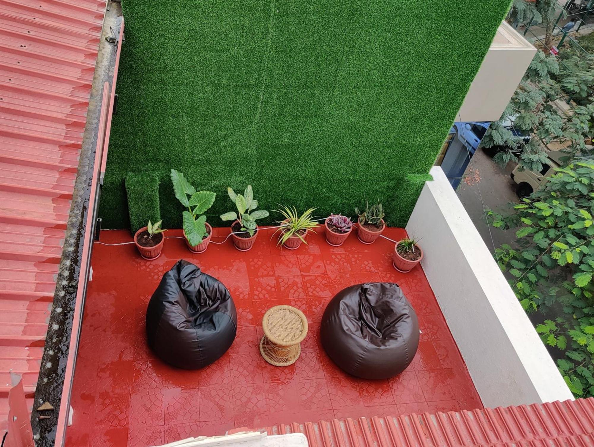 The Rustic Manor - Homestay Bangalore Exterior foto