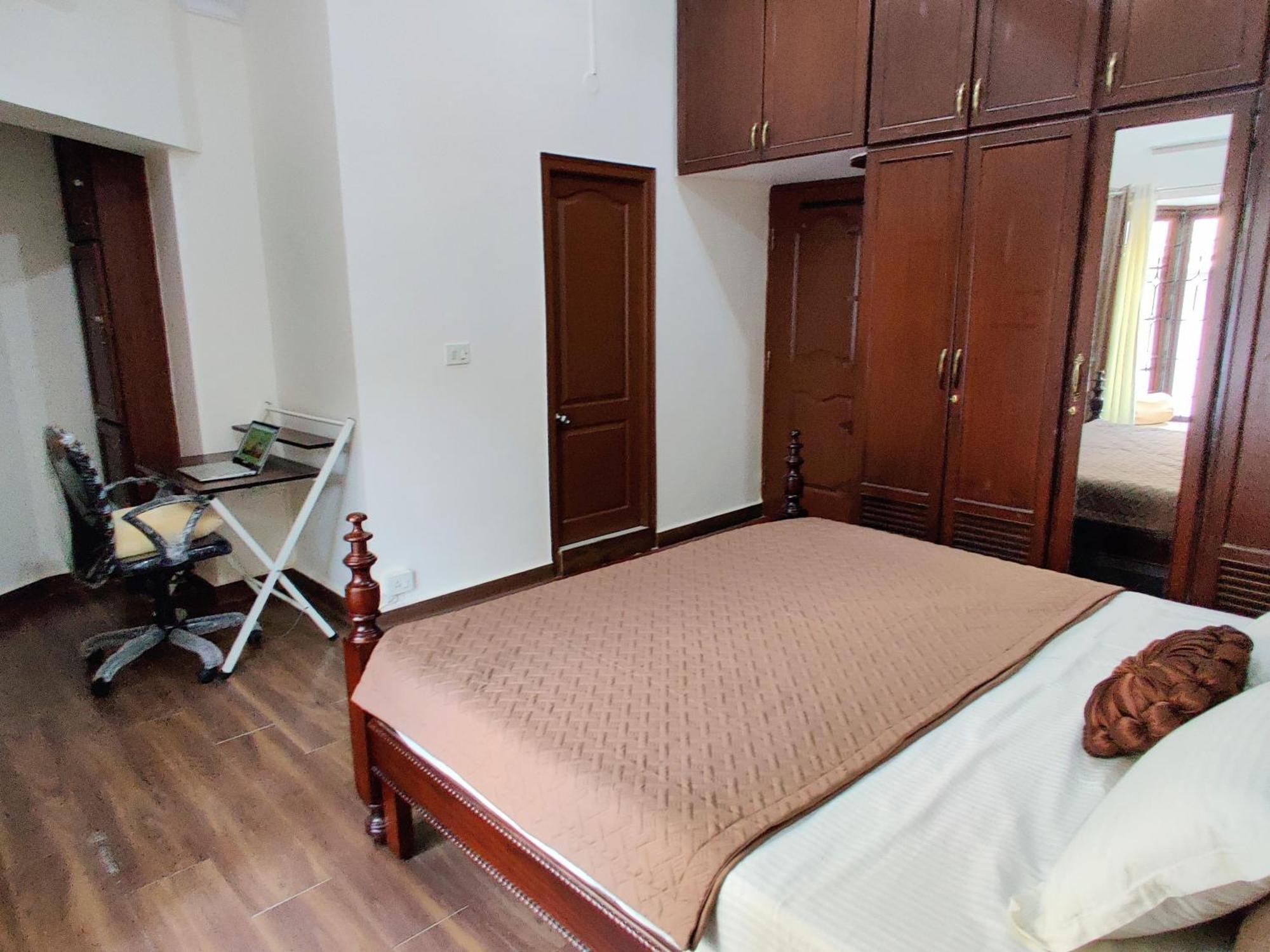 The Rustic Manor - Homestay Bangalore Exterior foto
